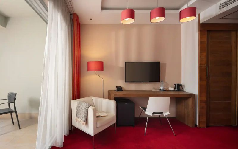 Hotel Grande Casa 4* u Međugorju nudi elegantan odmor uz vrhunsku uslugu, toplu atmosferu, profinjen stil i potpunu udobnost!