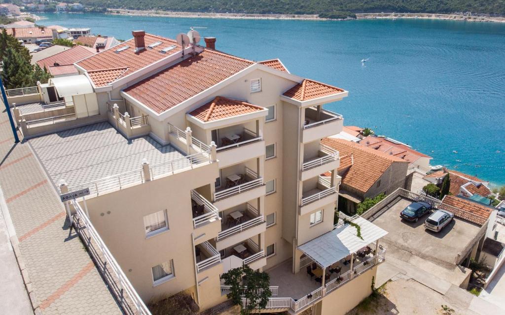 Neum | Prepustite se čarima mora i umirujućem šumu talasa tokom savršenog odmora u Hotelu Agava 4*!