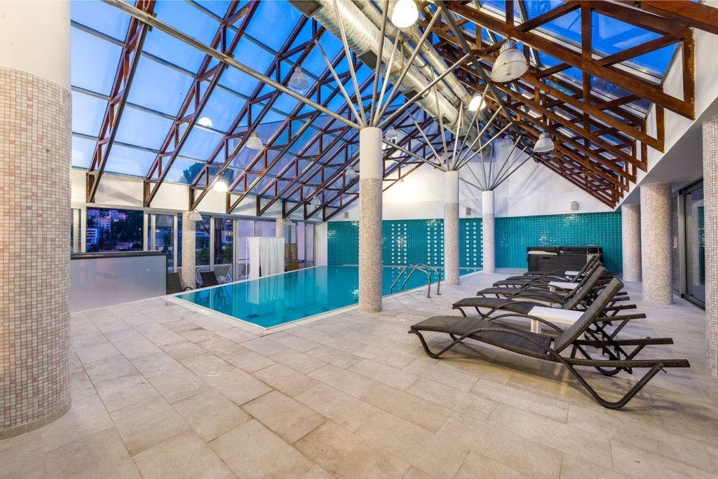 Hotel Uvala 4*, Dubrovnik – otkrijte čari luksuznog odmora uz predivne jadranske pejzaže, vrhunsku udobnost i autentični mediteranski ugođaj!