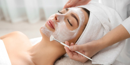 Spoj profesionalne njege i duboke relaksacije – relax masaža i tretman lica u Health Care Konceptu!