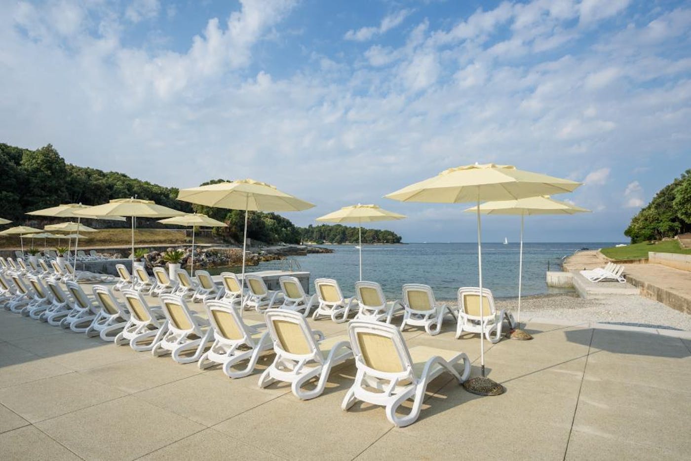 Resort Petalon 4*, Vrsar I Polupansion i odmor iz snova uz sunce, borovu šumu, šljunčane plaže i kristalno čisto more!