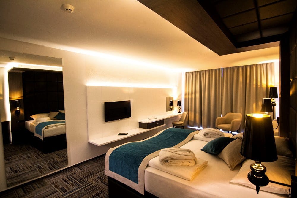 Doživite jedinstven spoj mira i luksuza u srcu Sarajeva i otkrijte čarobnu Wellness & Spa oazu u Hotelu Hills 5* Congress & Termal Spa Resort!