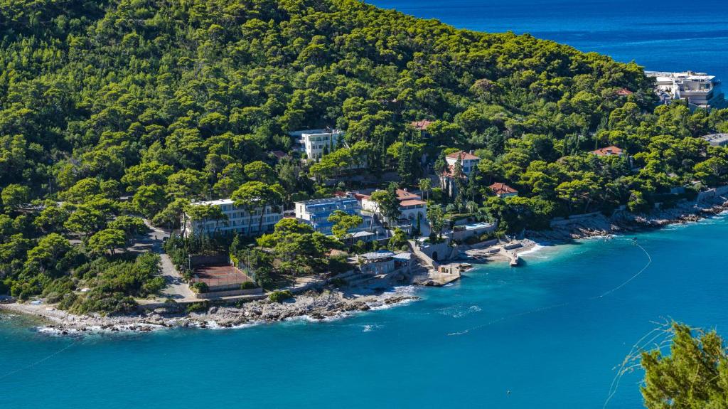 Hotel Splendid 3*, Dubrovnik | Tiha mediteranska oaza mira na samoj obali kristalno čistog mora, s pogledom na nezaboravne zalaske sunca!