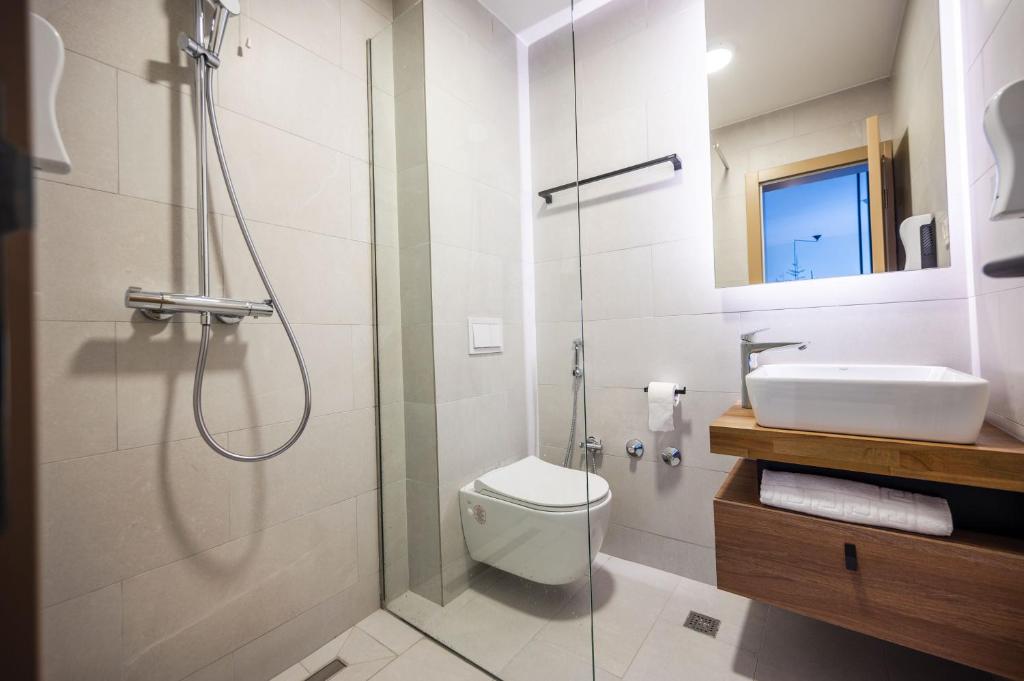 Doživite sklad prirode i odmora – Boravite u Hotelu Plivsko Jezero 3* i uživajte u bajkovitoj ljepoti Jajca i smaragdnog  jezera!