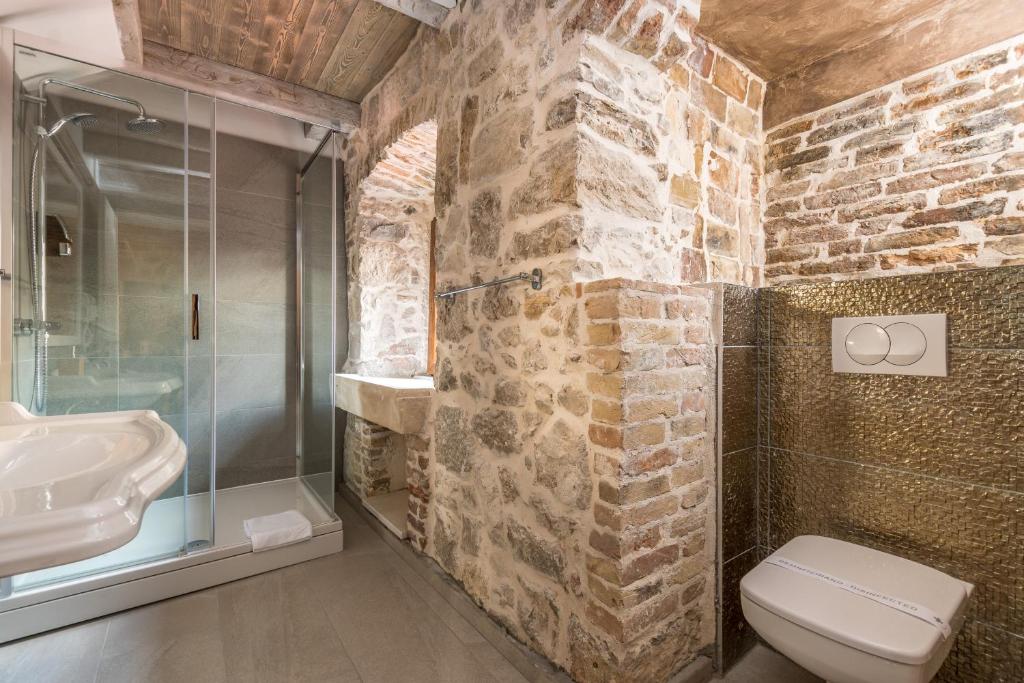 Doživite autentičnost Splita kroz tradicionalnu arhitekturu i savremeni komfor – Heritage Palace Varoš 4*!