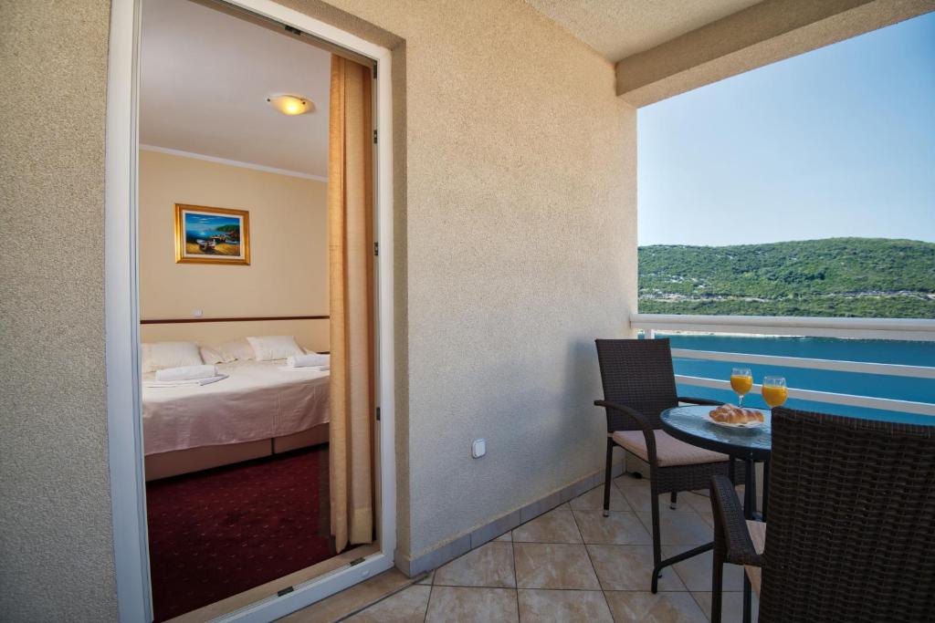 Neum | Prepustite se čarima mora i umirujućem šumu talasa tokom savršenog odmora u Hotelu Agava 4*!