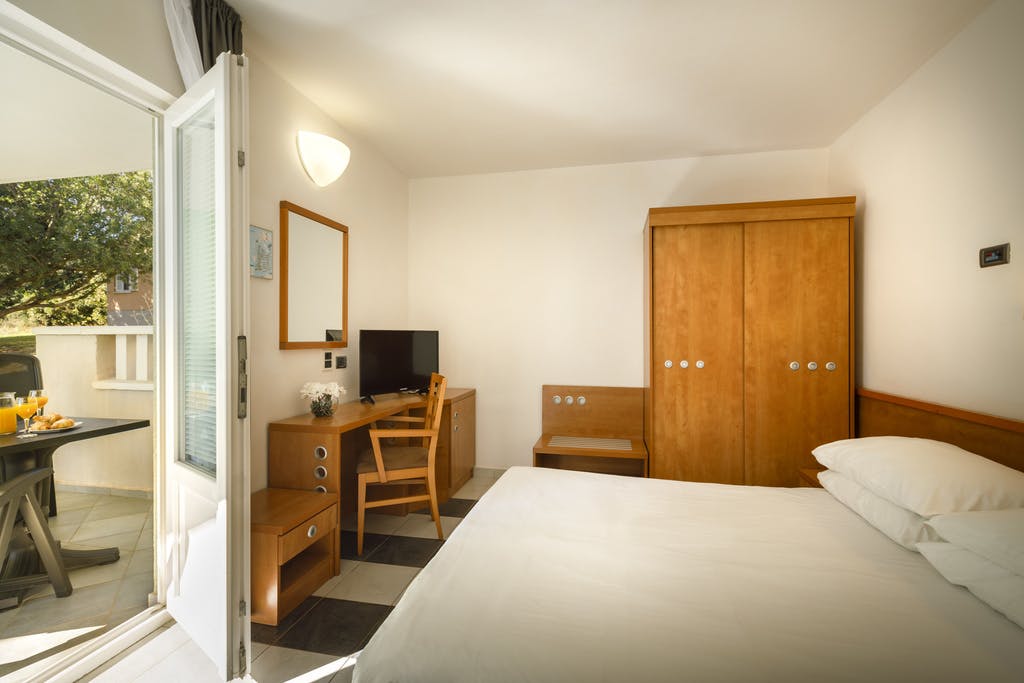 Turističko naselje Amarin 4* I  Uživajte u opuštajućem ljetnom odmoru uz predivan pogled na more i staru jezgru Rovinja!