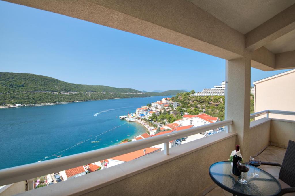 Neum | Prepustite se čarima mora i umirujućem šumu talasa tokom savršenog odmora u Hotelu Agava 4*!