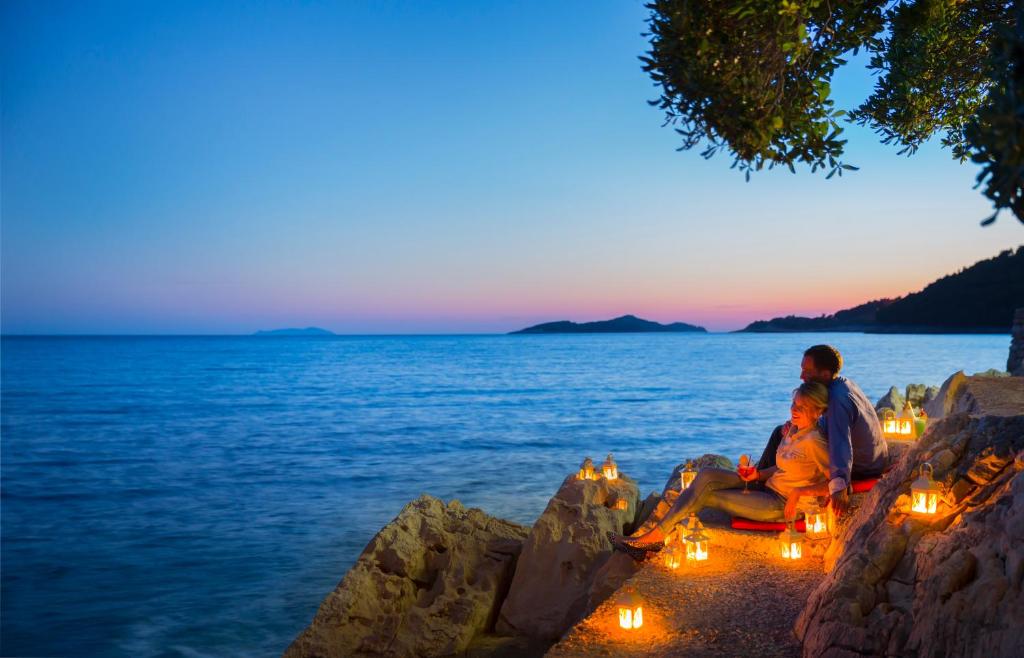 Aminess Lume Hotel 4* – elegantna oaza uz more gdje se spajaju vrhunska udobnost, očaravajući pogledi, čarolija Korčule i nezaboravni trenuci odmora!