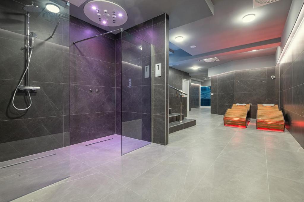 Uživajte u trodnevnom odmoru za dvoje u Neumu uz polupansionsku uslugu i boravak u moderno uređenim SUPERIOR sobama Marea Hotel & Spa 4*!