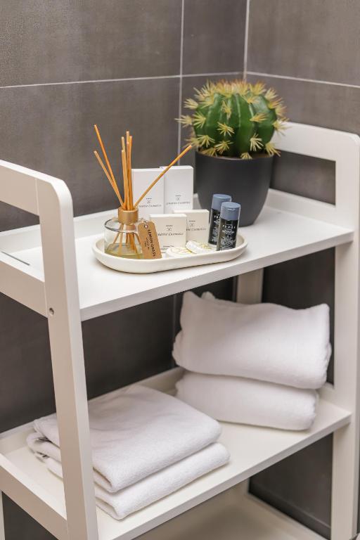 Doživite luksuzni odmor na Jahorini uz privatni jacuzzi, predivan panoramski pogled i potpunu harmoniju s netaknutom planinskom prirodom u Klek 77 Luxury Chalets!