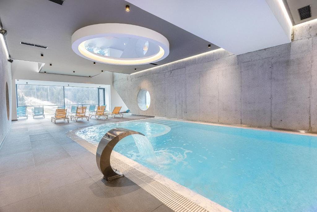 Uživajte u opuštajućoj atmosferi Wellness & Spa centra okruženog prirodom i odmorite u prostoru za relaksaciju u Hotelu Nomad 4* na Bjelašnici!