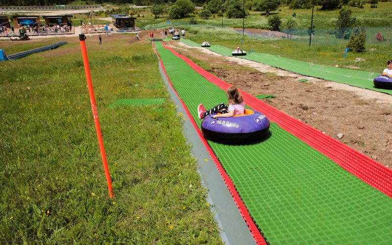 Uživajte u savršenom spoju planinskog mira, vrhunskog komfora i potpunog opuštanja u Hotelu Monti Spa & Wellness 4* na veličanstvenom Igmanu!