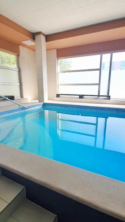 Doživite Hercegovinu na poseban način – uživajte u Wellness sadržajima, udobnom smještaju i gostoprimstvu Hotela Brotnjo 4*!