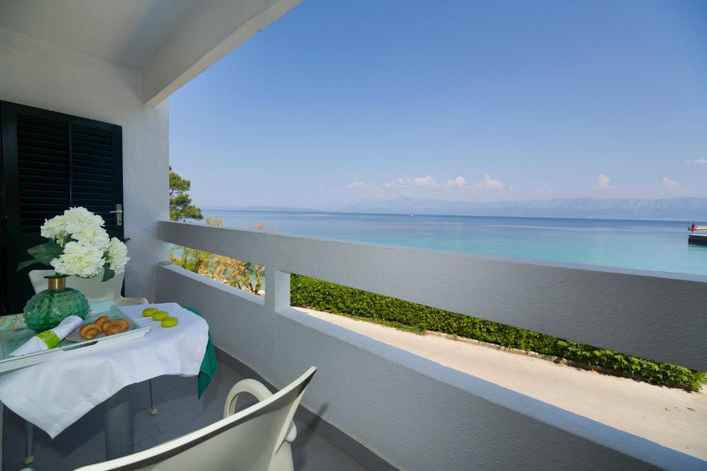 Neka svaki trenutak bude posebna uspomena uz All Inclusive uslugu i čaroban pogled na more u Hotelu Faraon 3*, Trpanj!