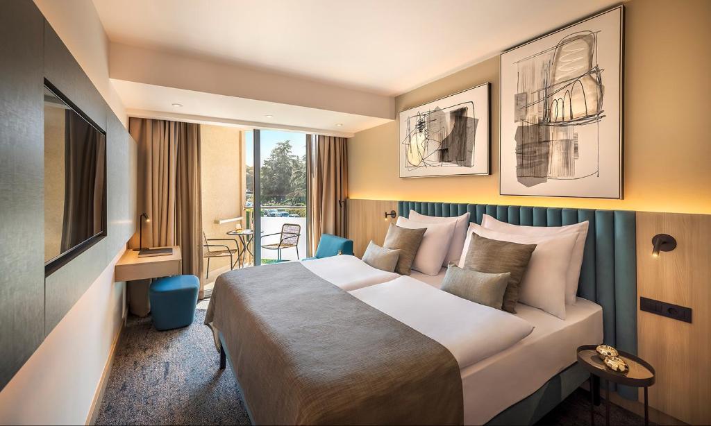 Aminess Vival Maestral Hotel 4* I Doživite odmor koji spaja netaknutu prirodu i srdačnost Istre uz obalu slikovitog Novigrada!