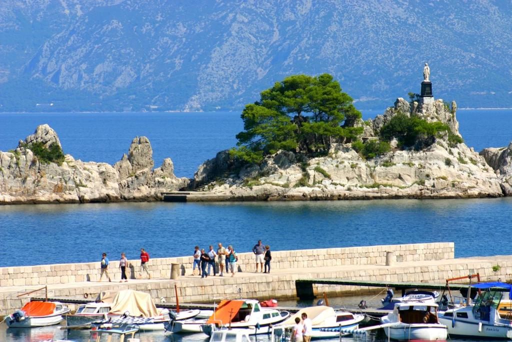 Neka svaki trenutak bude posebna uspomena uz All Inclusive uslugu i čaroban pogled na more u Hotelu Faraon 3*, Trpanj!