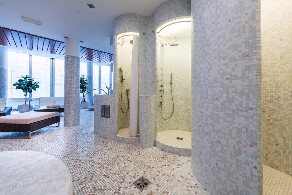 Hotel Uvala 4*, Dubrovnik – otkrijte čari luksuznog odmora uz predivne jadranske pejzaže, vrhunsku udobnost i autentični mediteranski ugođaj!
