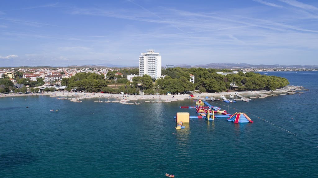 Doživite čari Vodica uz more i provedite porodični odmor u Hotelu Punta 4* & Villa Arausa 4* uz ALL INCLUSIVE LIGHT uslugu!