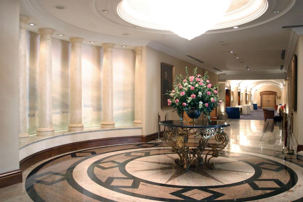 Doživite vrhunski luksuz u Hotelu The Westin 5*, Zagreb – mjesto gdje se elegancija, vrhunska usluga i besprijekorna udobnost spajaju u jedinstveno iskustvo!