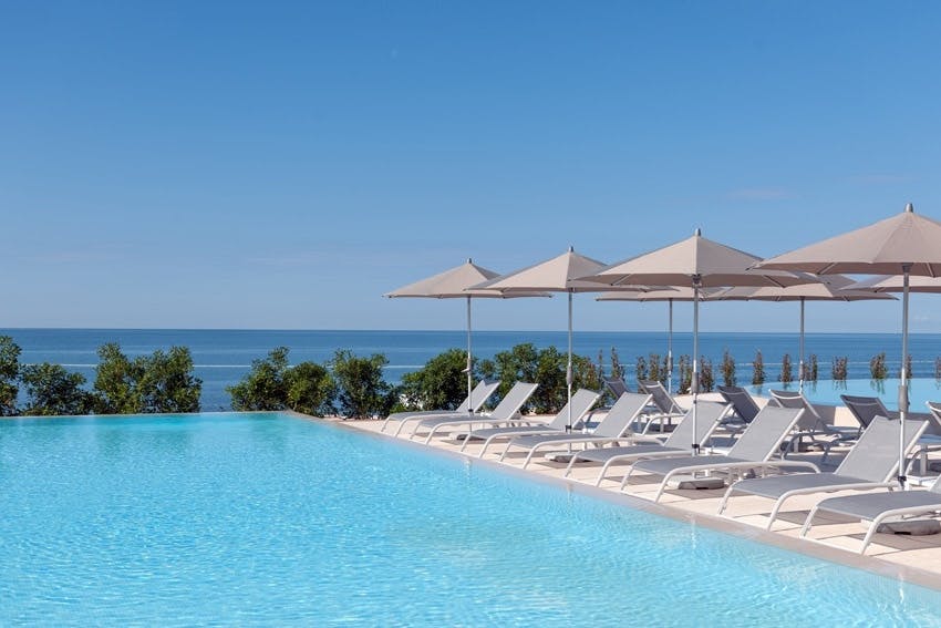 Turističko naselje Amarin 4* I  Uživajte u opuštajućem ljetnom odmoru uz predivan pogled na more i staru jezgru Rovinja!