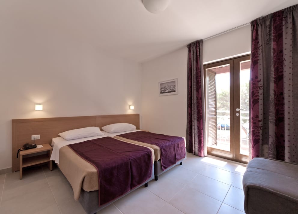 Turističko naselje Villas Rubin 3* | Prepustite se čarima romantične obale i otkrijte slikovite ulice i kulturno naslijeđe Rovinja!