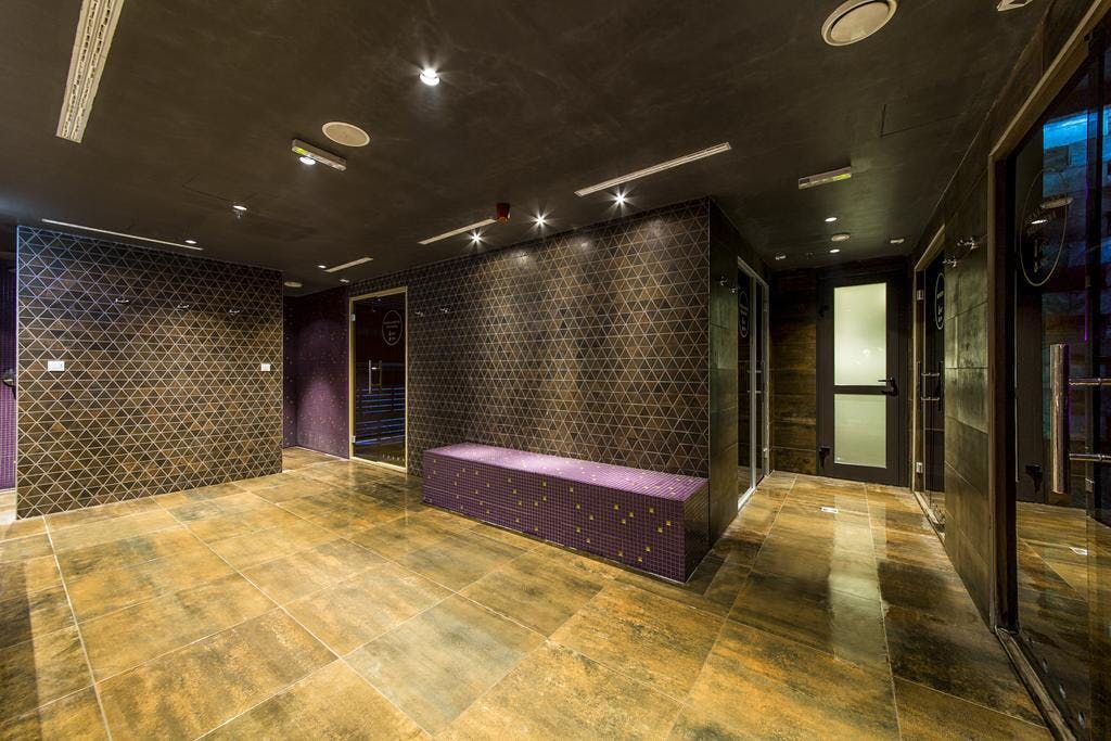 Doživite savršen bijeg od svakodnevice uz vrhunski luksuz, mir i nezaboravne trenutke u Grand Hotelu Slavia 4* smještenom u prelijepoj Baškoj Vodi!