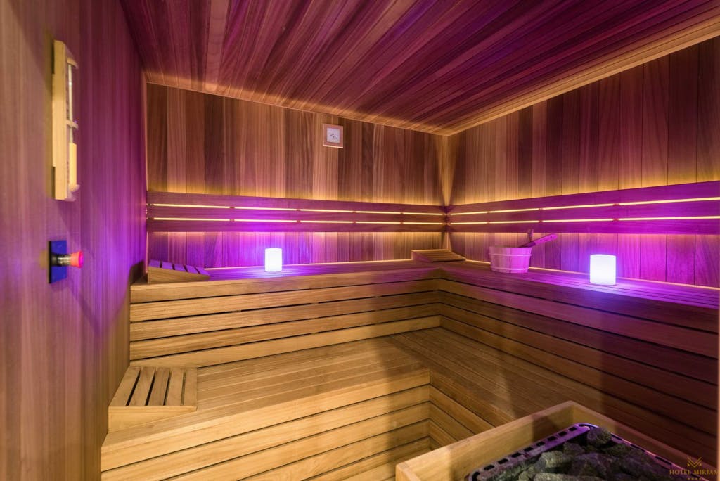 Doživite Makarsku u njenom najljepšem izdanju – Odmor iz snova u Hotelu Mirjam 4* uz mediteransku atmosferu!