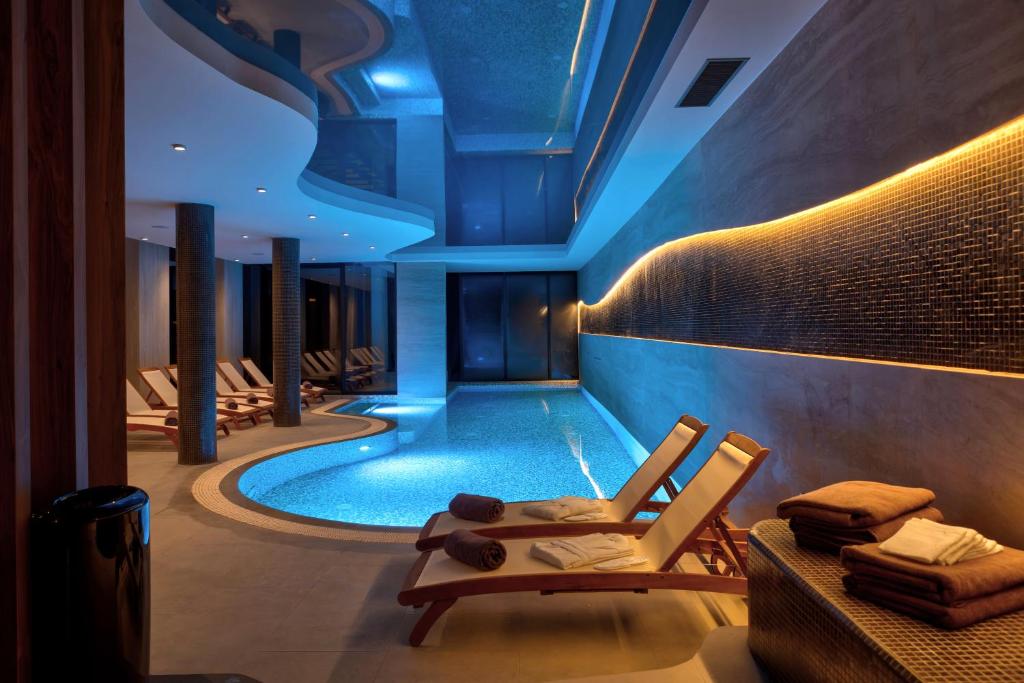 Posjetite skriveni dragulj smješten u srcu planina i doživite ljepotu prirode uz čaroban Wellness & Spa odmor u Bijele Vode - Spa & Nature Hotel, Kozara!