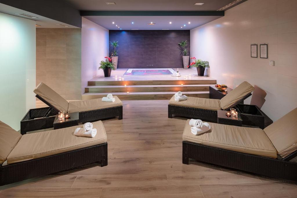 Hotel Olympia Sky 4*, Vodice | Doživite vrhunac luksuza i savršenog opuštanja uz spektakularan pogled na kristalno čisto morsko plavetnilo!