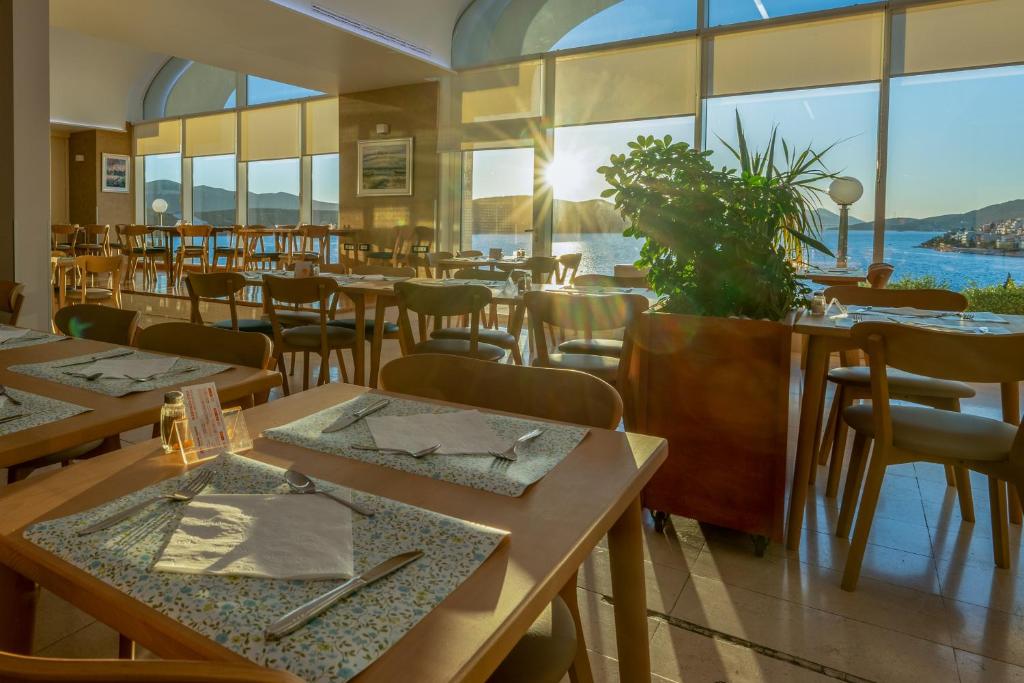 LAST MINUTE – Ljetni odmor u Neumu uz Hotel Sunce 4* donosi savršen spoj elegancije, vrhunske usluge i mediteranskog ugođaja uz more!