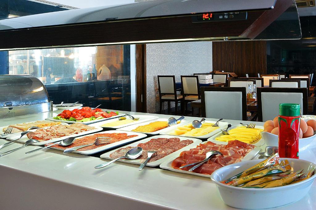 Jona Rooms Podstrana – uživajte u savršenom spoju mediteranskog ugođaja, blizine mora i elegantnog smještaja za odmor ispunjen uživanjem!