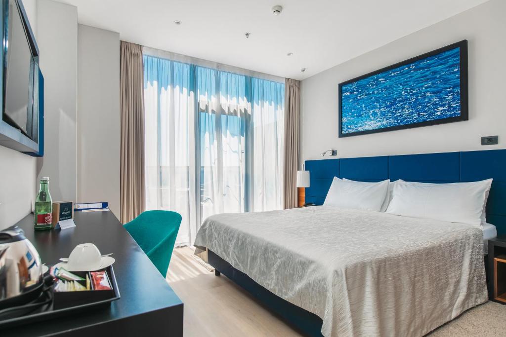 Uživajte u luksuzu i potpunom opuštanju u Marvie Hotel & Health 4* – gdje se mediteranski šarm, elegancija i bogata historija Splita spajaju u savršen odmor!