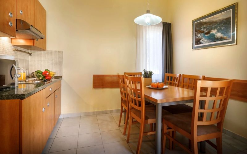 Turističko naselje Amarin 4* I Prepustite se miru i luksuzu odmora uz bazen s panoramskim pogledom na prelijepi Rovinj!
