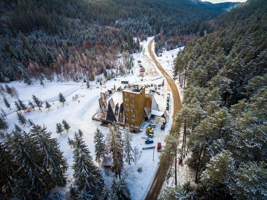 Prepustite se potpunom opuštanju – Wellness dan na Trebeviću uz mir prirode, bazen i fitness u Hotelu Pino Nature 4*!