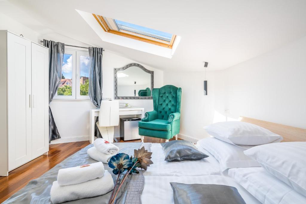 Otkrijte ljepote splitske Rive, prepustite se luksuzu i doživite nezaboravan boravak u Hotelu Galeria Valeria Downtown Seaside 4*!