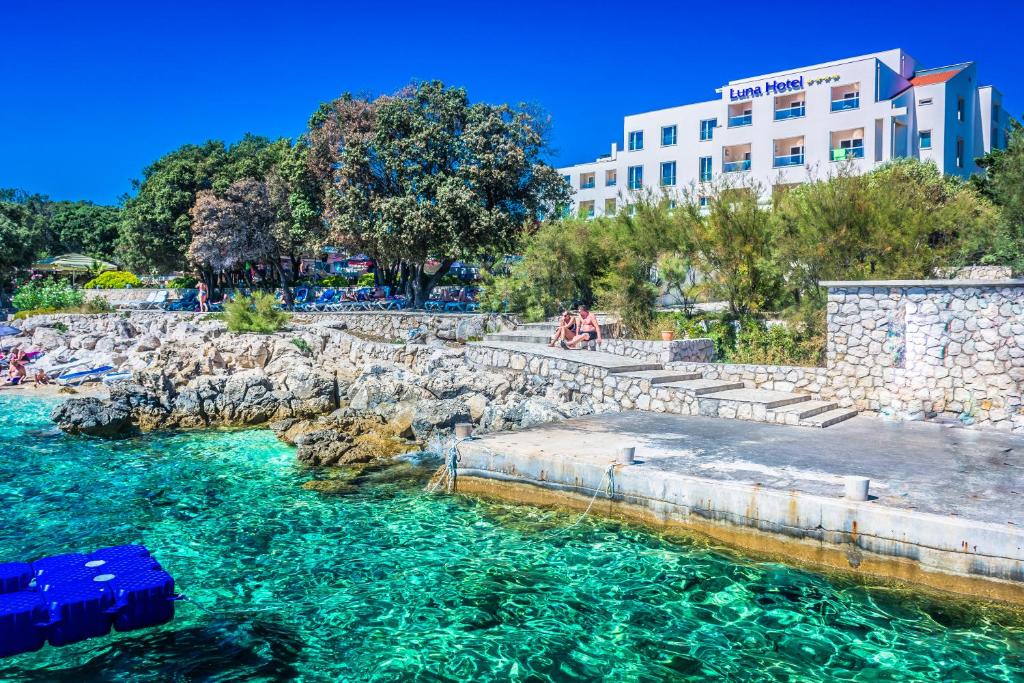Otkrijte čari Paga | Uživajte u odmoru uz All Inclusive uslugu, moderan komfor i vrhunsku udobnost u Hotelu La Luna 4*!