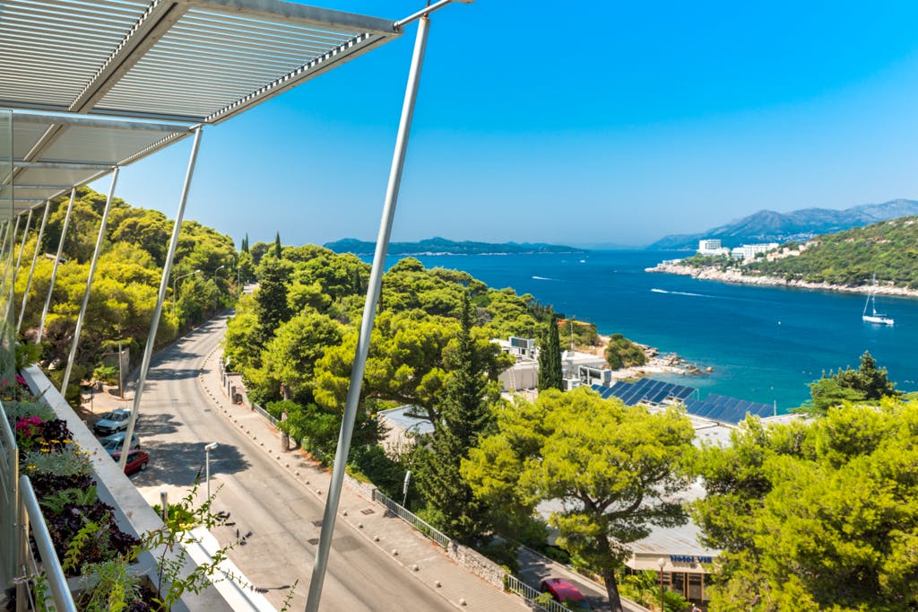 Hotel Uvala 4*, Dubrovnik – otkrijte čari luksuznog odmora uz predivne jadranske pejzaže, vrhunsku udobnost i autentični mediteranski ugođaj!