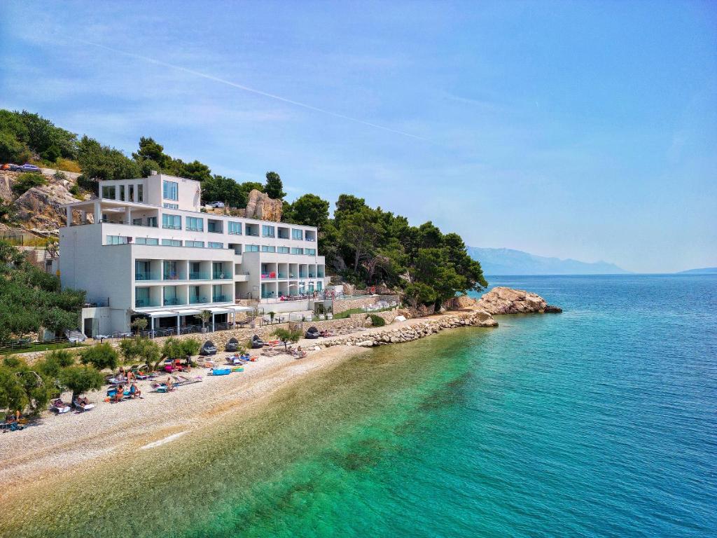 Hotel Saint Hildegard 4*, Omiš | Uživajte u čarobnom ambijentu gdje svaki trenutak postaje dragocjena uspomena odmora!