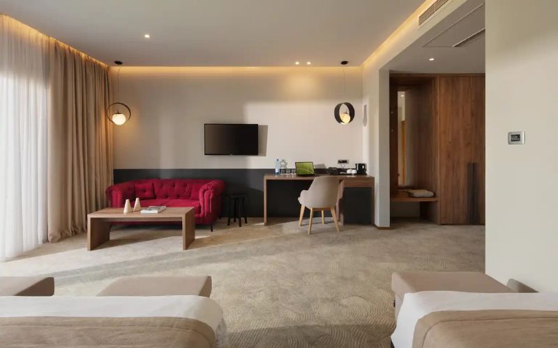 Hotel Grande Casa 4* u Međugorju nudi elegantan odmor uz vrhunsku uslugu, toplu atmosferu, profinjen stil i potpunu udobnost!