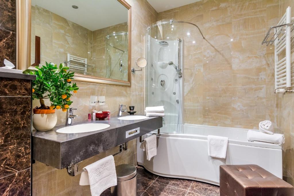 Otkrijte jedinstvenu atmosferu gdje porodični odmor susreće luksuzno Wellness & Spa opuštanje i besprijekornu uslugu Hotela President Solin 5*!