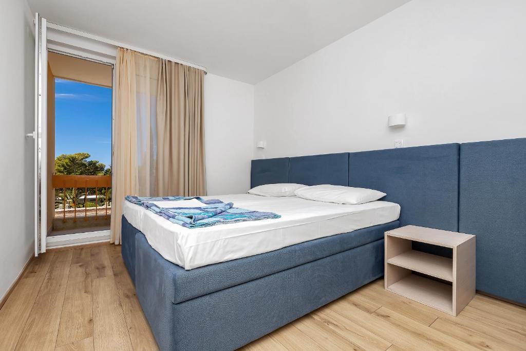 LAST MINUTE ponuda za savršen jesenski predah – uživajte uz more, prirodu i mir Baškog Polja u Alemaris Resortu 3*!