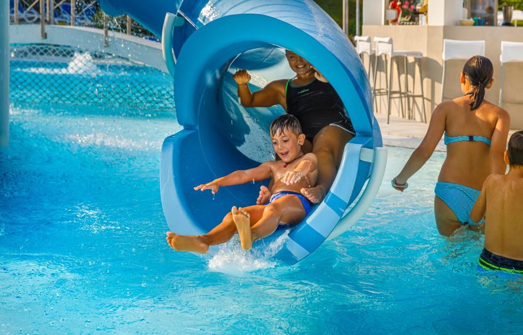 Otkrijte čarobni Resort Belvedere 4* u Vrsaru i prepustite se savršenom spoju mora, mira i uživanja u vašoj idiličnoj destinaciji za odmor!