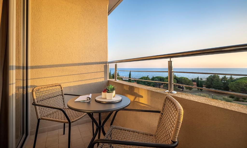 LAST MINUTE | Iskusite toplu istarsku dobrodošlicu i oblikujte ljetni odmor prema svojim željama u Aminess Maestral Hotelu 4*, Novigrad!