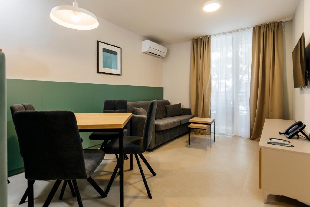 Sagitta All Inclusive Holiday Resort 3* | Prepustite se čarima Jadrana uz kristalno čisto more, mediteranski ambijent i bezbrižne trenutke ispunjene odmorom i uživanjem!