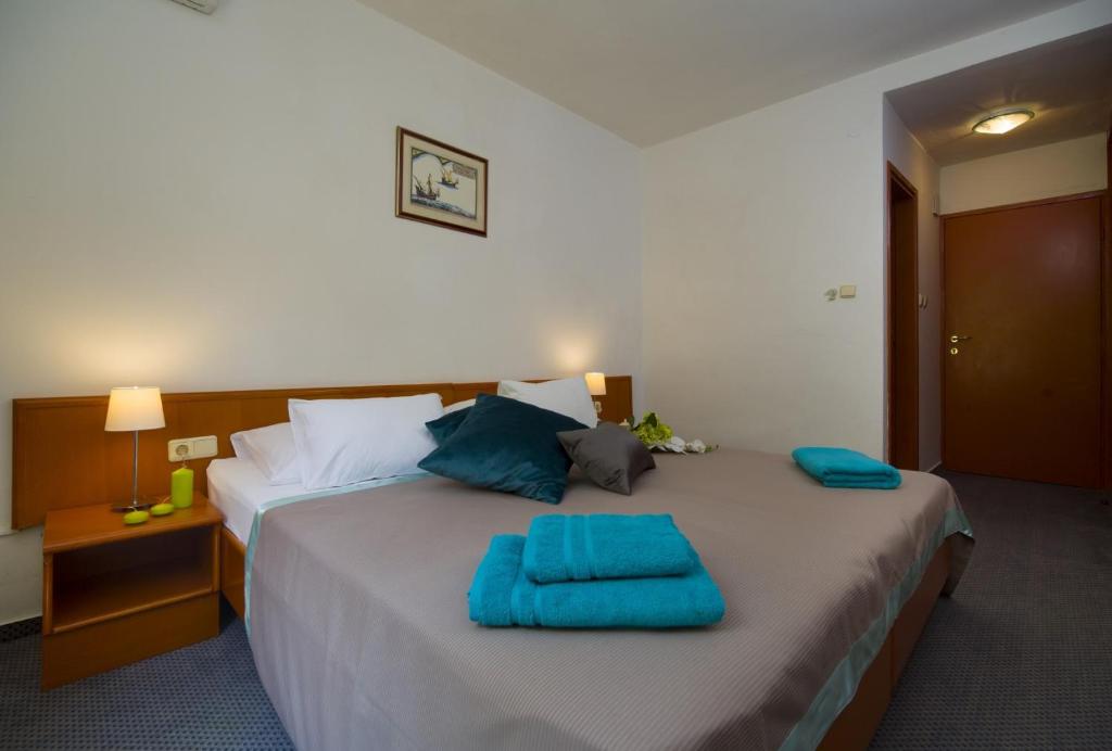Neka svaki trenutak bude posebna uspomena uz All Inclusive uslugu i čaroban pogled na more u Hotelu Faraon 3*, Trpanj!