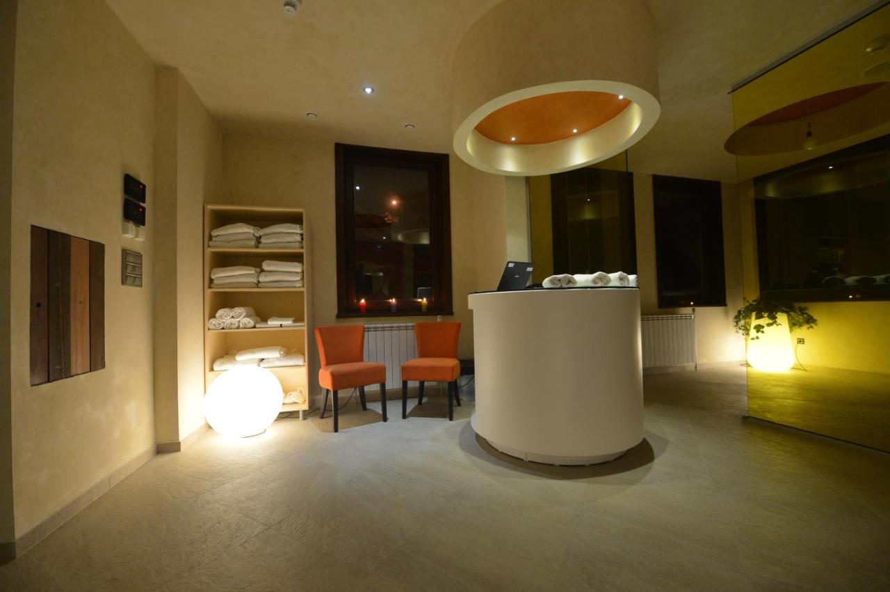 Hotel Lavina 4*, Jahorina |  Prepustite se potpunom opuštanju uz luksuzni Wellness & Spa doživljaj za dvoje s pogledom na veličanstvene planine!