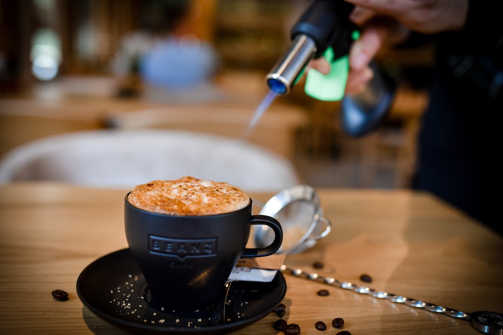 Doživite harmoniju prirode i potpuni odmor na Zlatiboru – Central Inn apartmani nude idealno okruženje za relaksaciju, uz svježinu planinskog vazduha!