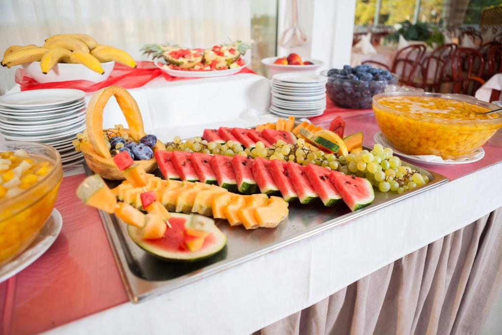 Hotel Hvar 3* I Doživite autentični mediteranski ugođaj u Jelsi gdje priroda i more pričaju svoju priču!