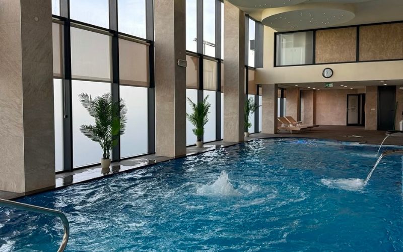 Malak Regency Hotel 5* I Provedite dan u miru daleko od buke i obaveza, tamo gdje tijelo i um pronalaze ravnotežu!